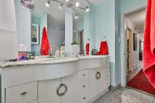 Beautifully maintained bungalow - Photo 7