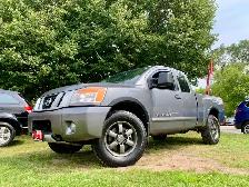 2014 NISSAN TITAN PRO4X 1 OWNER LOW KM CERTIFIED LOADED