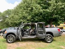 2014 NISSAN TITAN PRO4X 1 OWNER LOW KM CERTIFIED LOADED - Photo 5