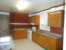 Furnished 1st Flr bedroom Sept 1, near Bloor/Dufferin Subway STN - Photo 3