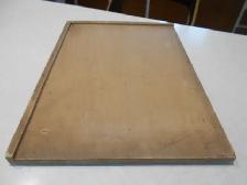 1-PLANCHE A ECRIRE EN BOIS,ANTIQUE.