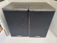 Paradigm Titan Bookshelf Speaker Pair - Black
