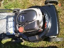 MURRAY   6.5HP  push  gas   Lawnmower. - Photo 2