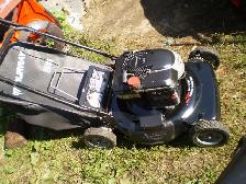 MURRAY   6.5HP  push  gas   Lawnmower. - Photo 3