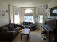 House for Sale    2 Storey character home - Photo 2