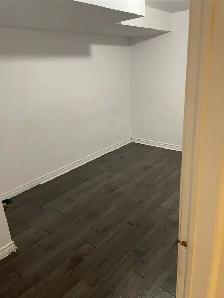 2 bedrooms   den  basement near Humber College - Photo 10