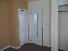 THREE BEDROOM HOME WITH GARAGE - Photo 14