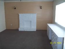 THREE BEDROOM HOME WITH GARAGE - Photo 17