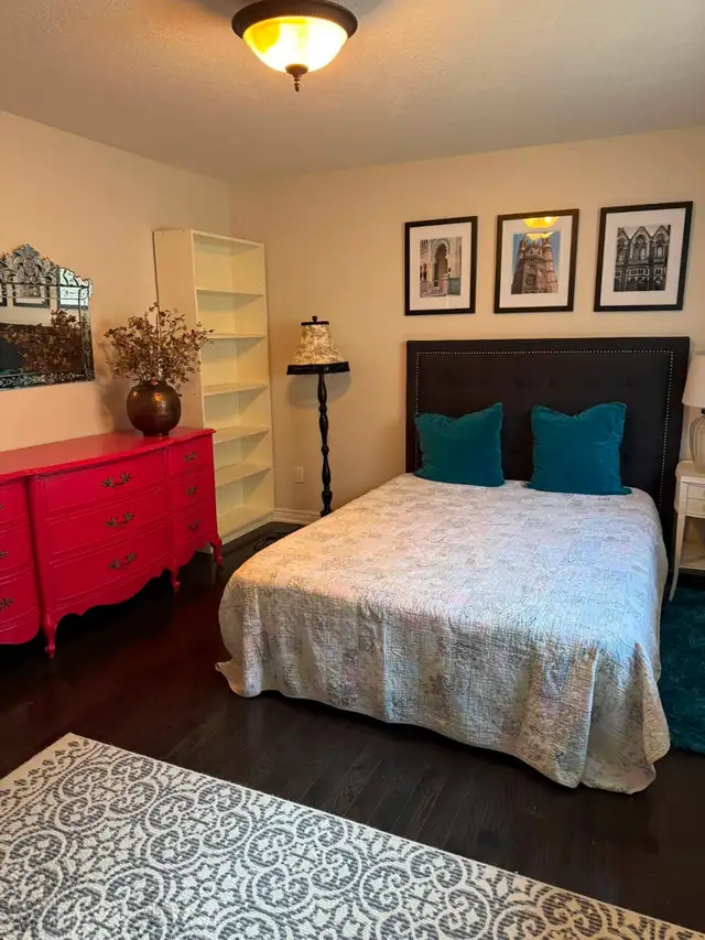 Bedroom Available for Rent Female Student