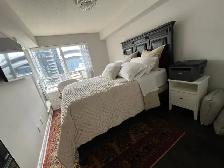 Oct 1st, Furnished Master Bedroom, en-suite bathroom,King/John - Photo 4