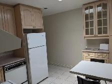 1 Bedroom apt on Danforth Ave (Greewood/Coxwell). - Photo 7