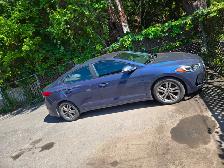 2018 Hyundai Elantra - Photo 3