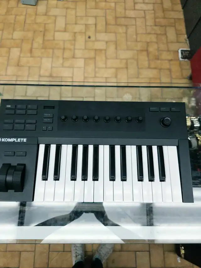 Midi contrôleur