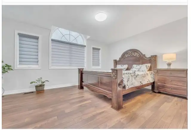 Master bedroom available for rent