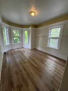Beautiful bright one bedroom