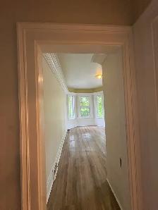 Beautiful bright one bedroom - Photo 3