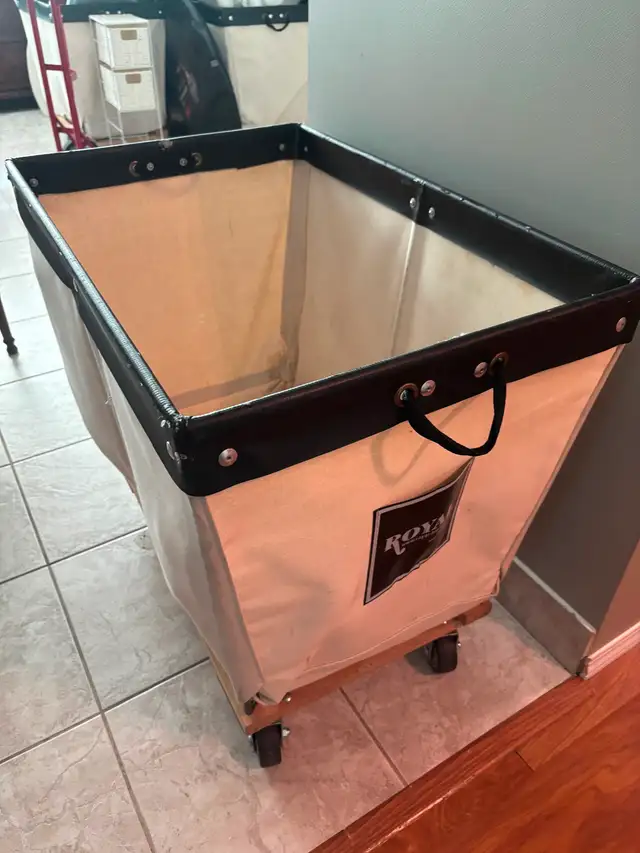 Royal Basket Truck for Moving