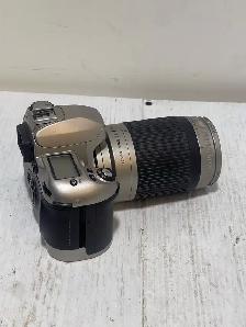 Nikon F80 SLR Camera - Photo 2
