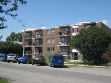 RENOVATED LARGE inner-city 2BR apt, 15 min to downtown (Sunalta)