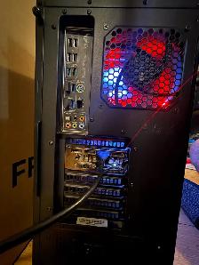 Pc 1080ti tower (Open to trades)Intel core i7-7820x - Photo 3