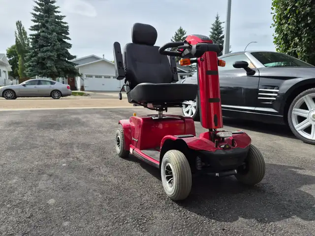 Health Care Electric Mobility Scooter for Adults