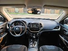 2017 Jeep Cherokee Latitude/North 3.2L V6 4X4 - Photo 8