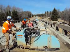 CONSTRUCTION LABORER - Photo 4