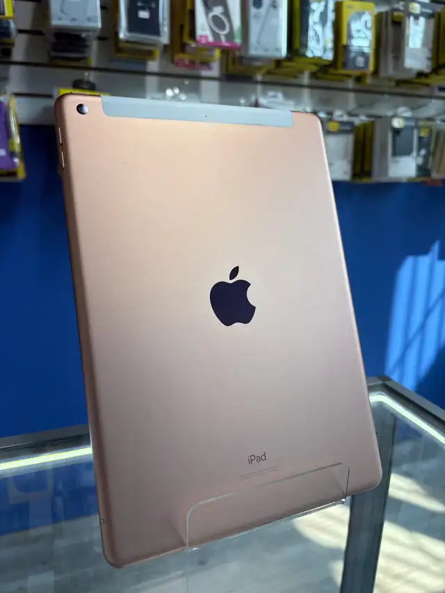 iPad 8th Gen Wifi   Cellular (Store Warranty)