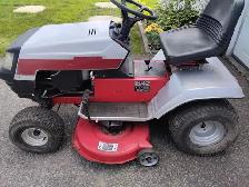 TRACTEUR. GAZON. MASTERCRAFT.  18X42
