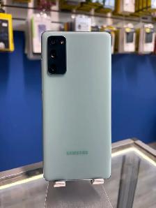 Samsung S20 FE 128gb (Store Warranty)