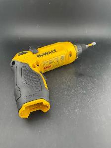 Dewalt Screw Gun DCF680 With Battery and Charger - Photo 2