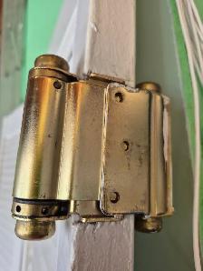 SWINGING DOORS WITH HINGES ATTACHED - Photo 2