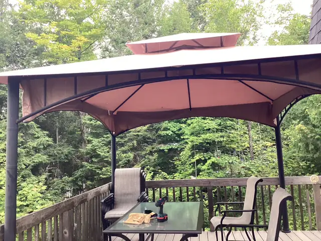 10 X10 Gazebo