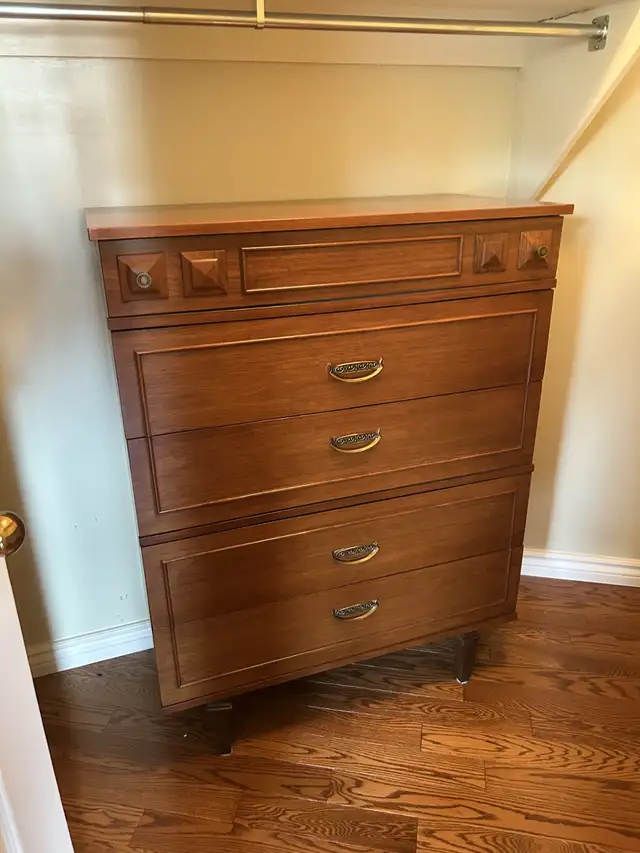 Bedroom set