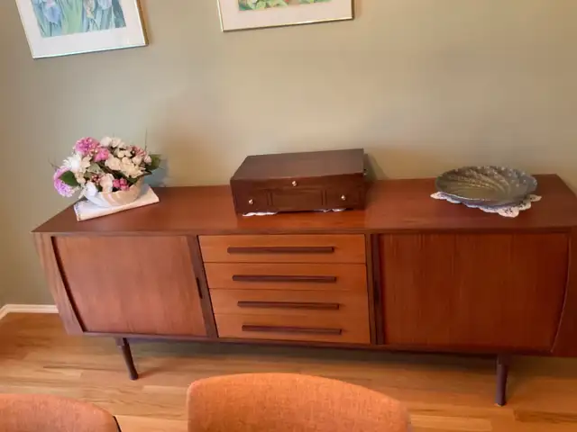 Dining room set