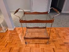 Tea wagon