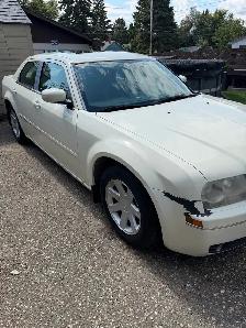 2005 Chrysler 300 - Photo 4
