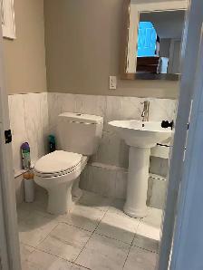 2 Bedroom Apartment in Midtown Toronto for Rent - Photo 10