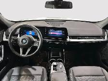 2024 BMW X1 xDrive28i Warranty until 2028! Low km's! No accident - Photo 5