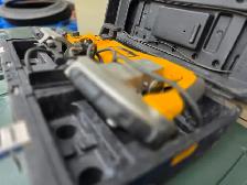 DEWALT 10 Amp Deep Cut Band Saw Kit Corded W 3 Blades & Manual - Photo 4