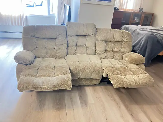 recliner sofa