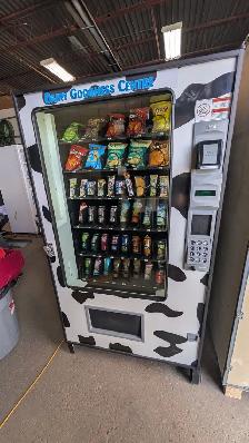 Combo Vending Machines - Photo 4