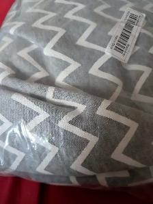 NIB Zig Zag Snuggy