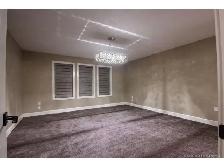 EXECUTIVE DUPLEX AVAILABLE FOR LONG TERM - Photo 6