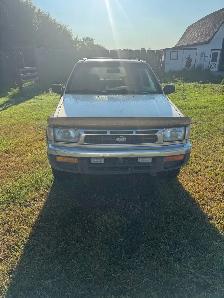 1996 Nissan Pathfinder 4x4 - Photo 3