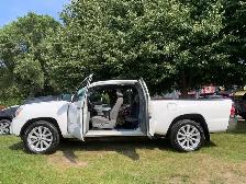 2015 TACOMA 4CYL 5 SPEED NO ACCIDENTS CERTIFIED - Photo 4