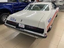 Buick Century Free Spirit Pace Car - Photo 4