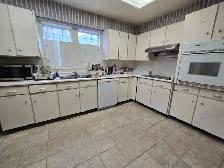 Private Furnished bedroom 401/404 Sheppard/Pharmacy/Finch Sep 1 - Photo 3
