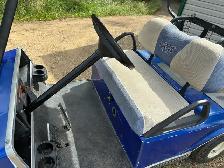 Golf Cart - Photo 3