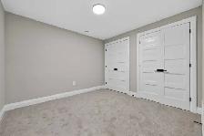 For Rent! 3-BEDROOM 4-BATHROOM Townhouse in Corunna - Photo 11